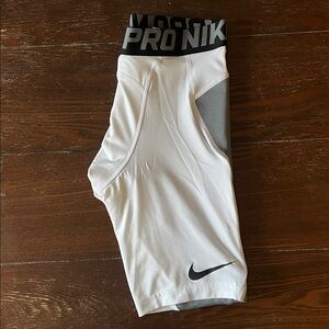 NWOT Nike short